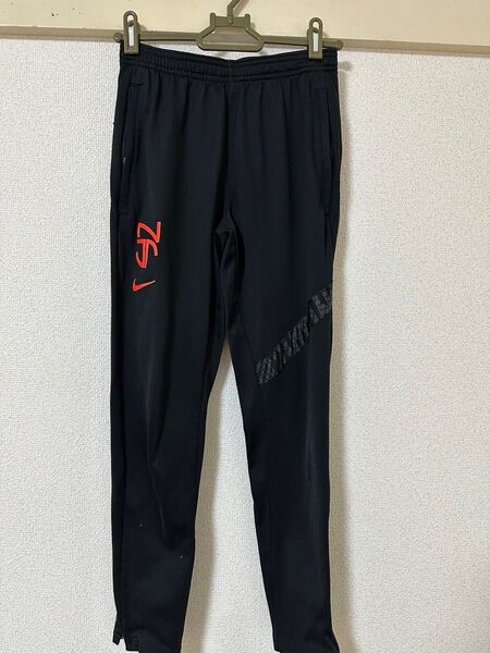 NIKE ズボン トレーニング パンツ 140〜150㎝