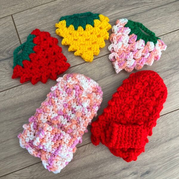 ハンドメイド アクリルたわし 5個 いちご ミトン