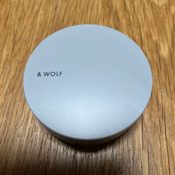 ファンデーションケース新品、&WOLF