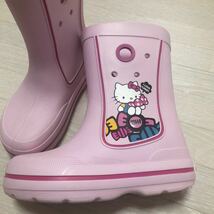 crocs クロックス ジュニア 女の子 長靴 ながぐつ レインブーツ ピンク ハローキティ サイズJ3 21cm 美品_画像3