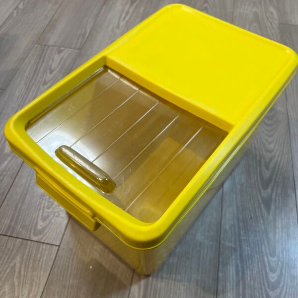 昭和レトロ SEKISUI PLASTIC イエロー収納ボックス