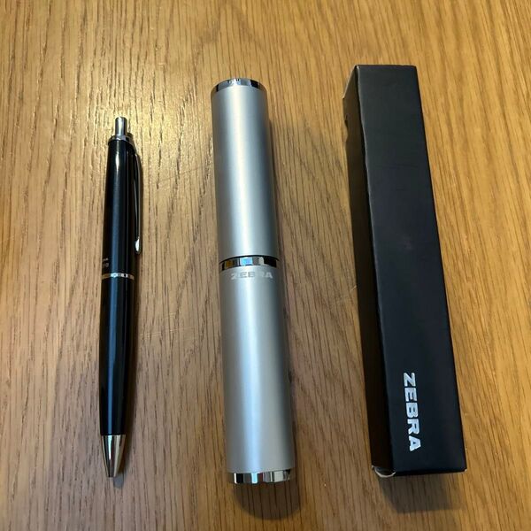 ボールペン zebra ケース、箱入り 文房具