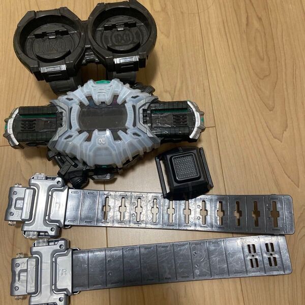 仮面ライダージオウ ベルトセット売り 電池切れもあります。