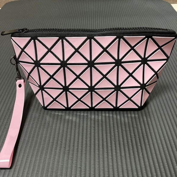 レディース ポーチ メイクポーチ ピンク ストラップ付き 未使用品