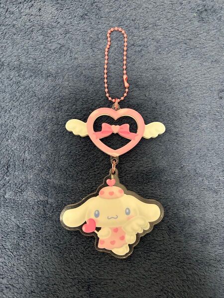 サンリオ シナモン エンジェルシリーズ アクリルキーホルダー チャーム 天使
