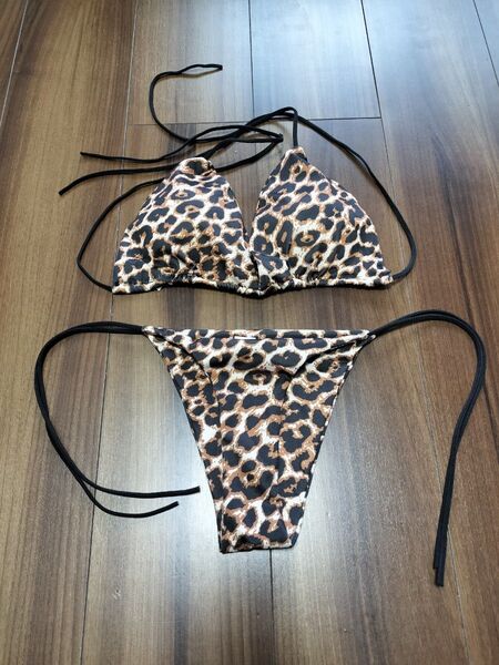 【新品】ヒョウ柄ビキニ ワンサイズ 調整可能