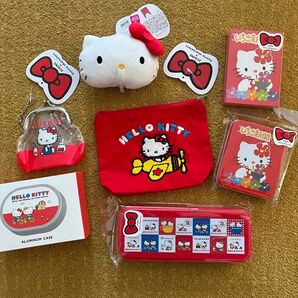 サンリオ レトロ ハローキティ 3coins スリーコインズ スリコ コラボ がま口ポーチ コラボ 缶ペン お弁当箱 いちご新聞