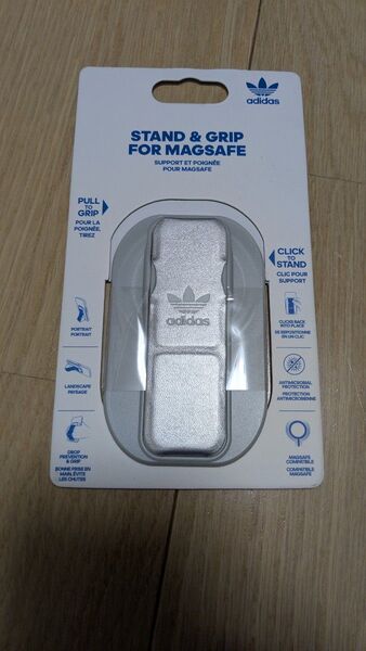 adidas スタンド&グリップ MagSafe対応 シルバー