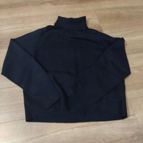 ユニクロ ニット タートルネック セーター UNIQLO