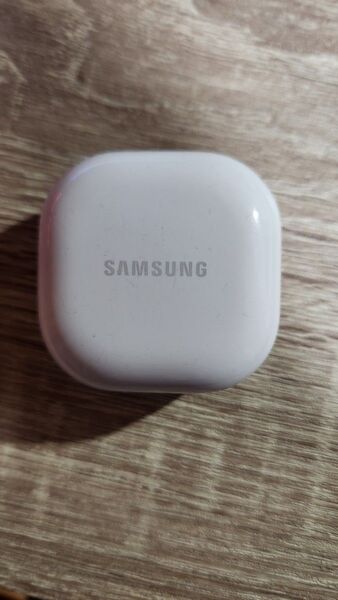 Samsung Galaxy Buds2【ジャンク品】