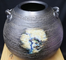 (0129)　伝統工芸　信楽焼　明山作　花器　花瓶　共箱 　　高さ 21cm　胴径 25cm_画像2
