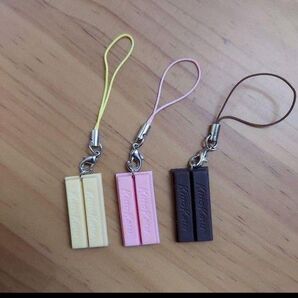 キットカット(きっと勝つ) ストラップ 3個セット