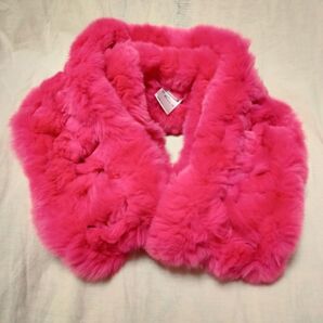 新品タグ付き定価14,300円 CIRCULATION for-Y フクシャピンクレッキスファー ティペット マフラー スヌード