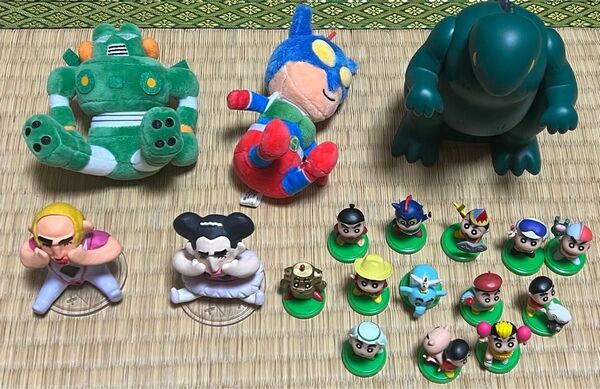 【週末特価】クレヨンしんちゃん シルマルダシ フィギュア ぬいぐるみ ガンダムロボ アクション仮面 マカオとジョマ ねんどアート