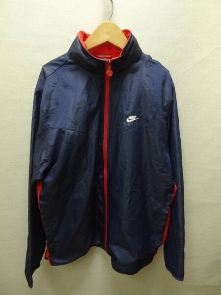 全国送料無料 ナイキ NIKE 子供服キッズ 男&女の子 ポリ100%素材 サッカー等 裏地付き襟フード内蔵ウィンドブレーカー 160