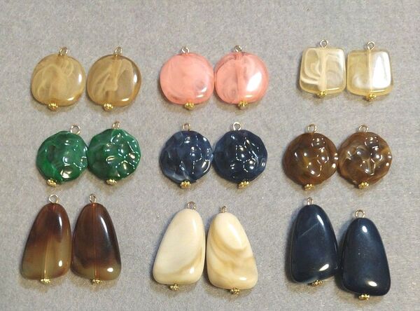 ☆ハンドメイドチャーム(No.118)☆大ぶり☆アクセサリーパーツ☆まとめ売り☆マーブルビーズ