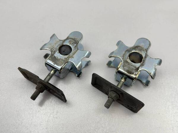 A-64 ◆ 送料無料 ◆ スズキ ウルフ250 VJ21A ◆ 純正 チェーンアジャスター ◆ 検 WOLF RGV250 ガンマ