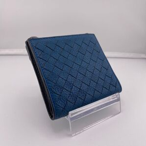 ボッテガヴィエネタ イントレチャートレザー コンパクトウォレット ブルー