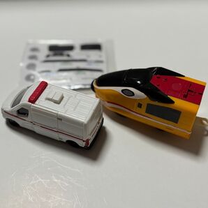 マクドナルドハッピーセット トミカ救急車とプラレールドッグエクスプレス