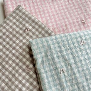 original cotton刺繍生地(ギンガムチェック・ミニチェリー刺繍) 3色から選択韓国生地