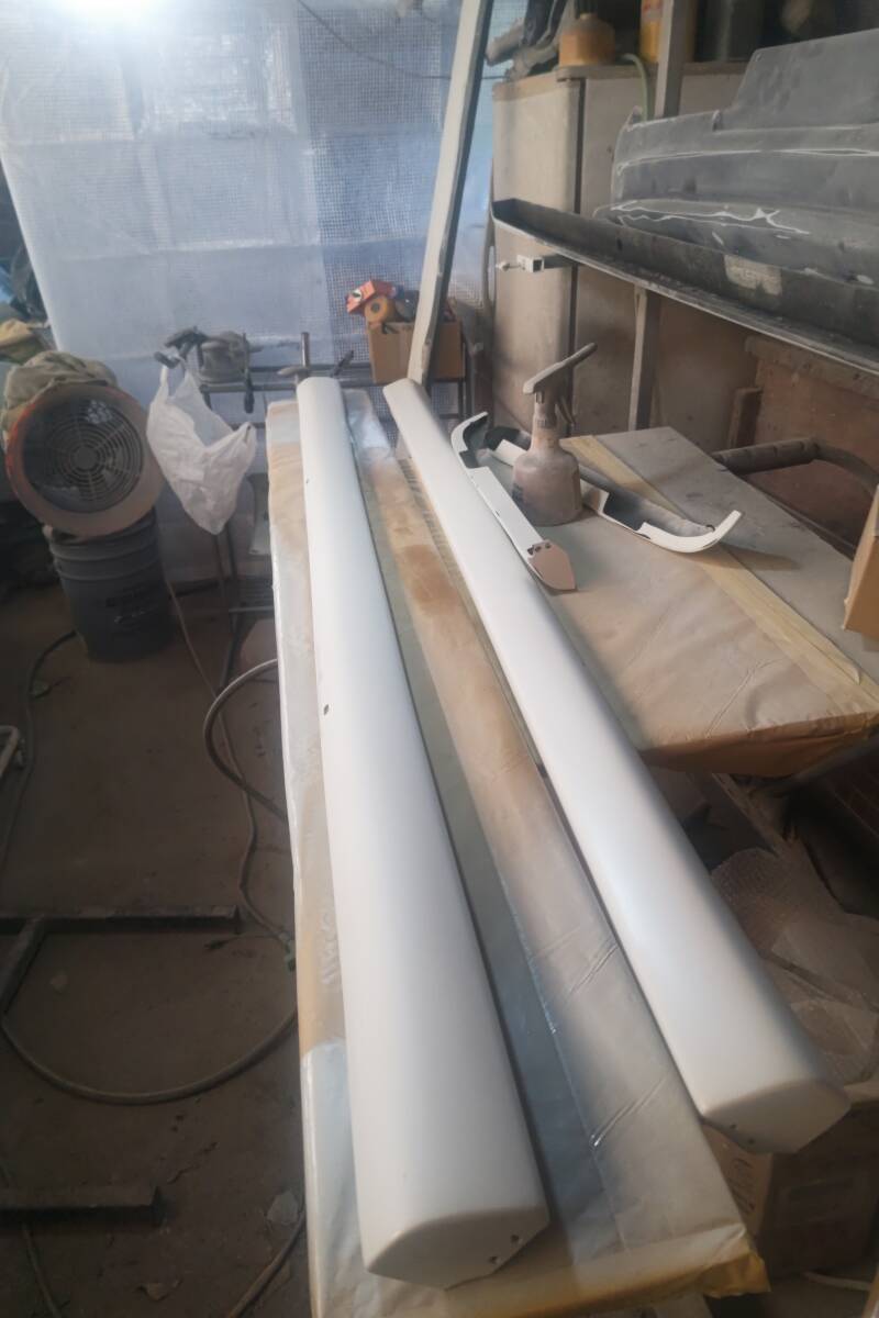  Hiace 200 серия покраска работа лот подножка левый правый покраска. соответствует возможный краска цвет только 070.209.058.8P4.1G3. graphite металлик и т.п. 