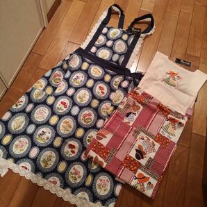 新品 エプロン 2枚セット 保育士 料理教室 キッチン用品