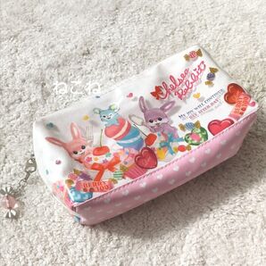Chelsea Rabbit ファンシーポーチ