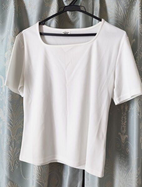 BEST EASE Tシャツ 半袖カットソー トップス ホワイト 就活 セレモニー 卒業式 入園式