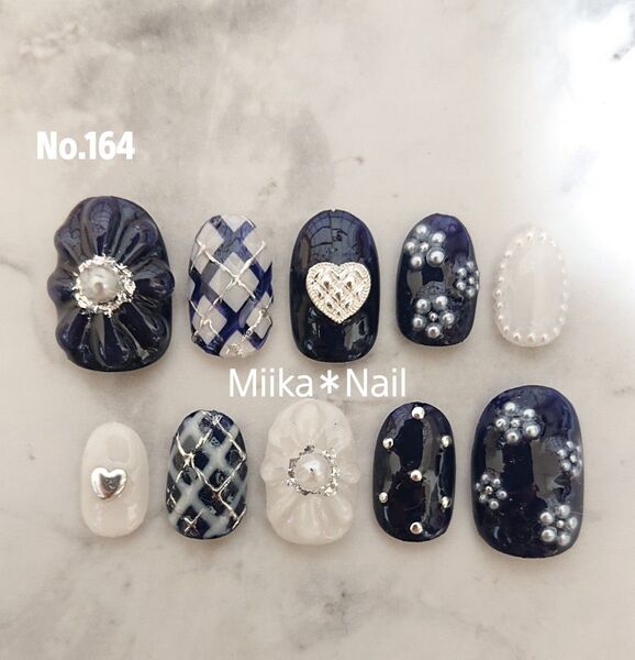 No.164 ぷっくりお花×ネイビーチェックネイル*オーダーはコメント下さい