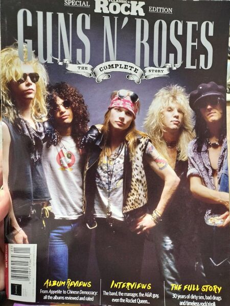 GUNS N' ROSRS -The complete story-