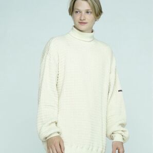 MANASTASH スナーグルスナッグサーマルバルキーネック ナチュラル L