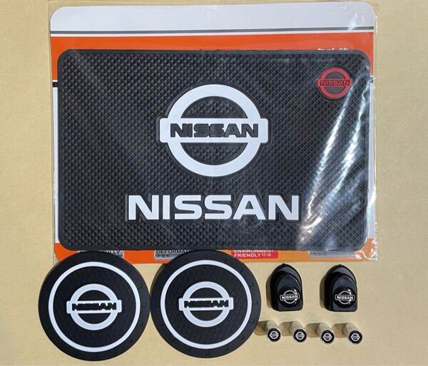 日産 ダッシュボードマット インテリアフック2個 コースター2枚 タイヤエアバルブキャップセット