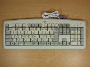 □Ab/578☆富士通 FUJITSU☆PS/2キーボード☆KB-0325☆動作不明☆ジャンク