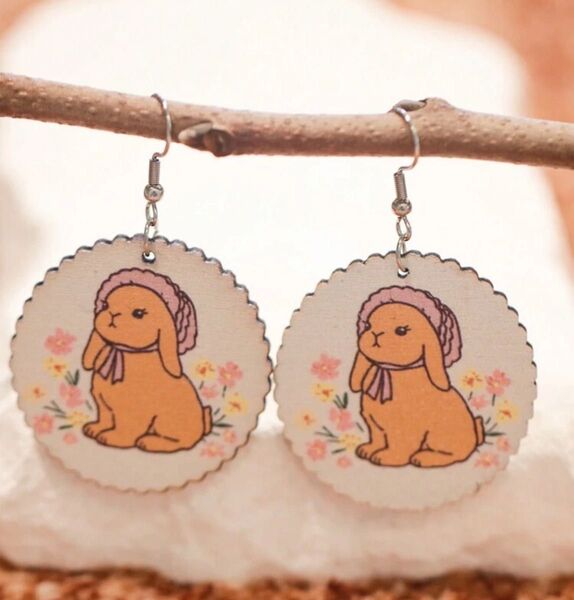 ウサギ イラスト ウッド ピアス ロップ ホーランドロップ 茶色 小動物 可愛い ペット アクセサリー 女の子 キュート