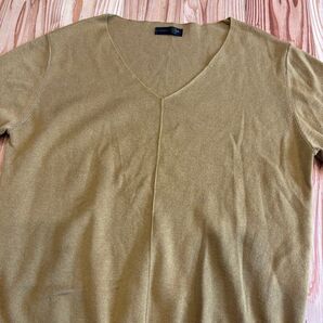 オリーブグリーン Vネック セーター M