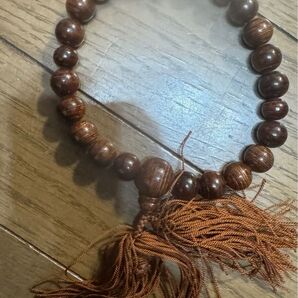 新品同様 極上品 美品 数珠 念珠 栴檀 主珠 13ミリ 22玉 人絹 冠婚葬祭 葬式 宗教