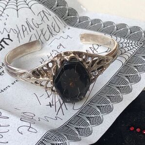 mfmエムエフエム毒蜘蛛バングルold hex bangle hide