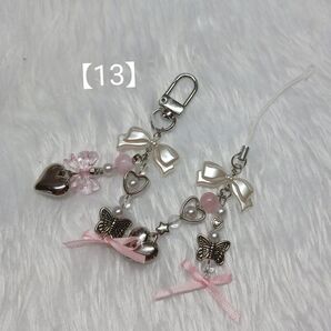ビーズキーホルダー 韓国 Y2K black ハンドメイド コレクトブック