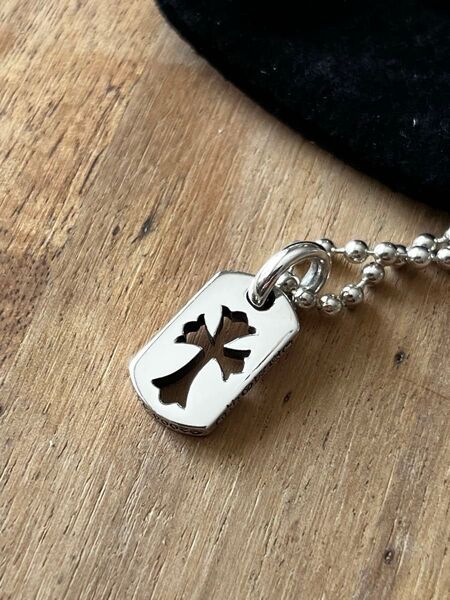 クロムハーツ スモールクロス カットアウト ドックタグ ChromeHearts