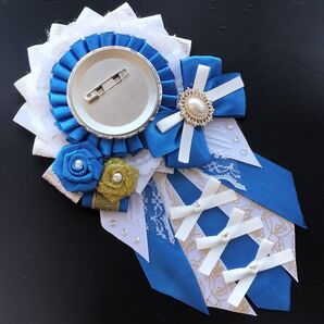 ハンドメイド 痛ロゼット ブルー×ホワイト×ゴールド