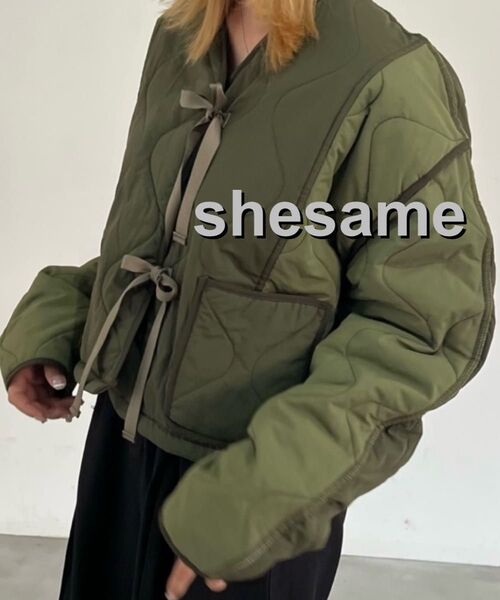 未使用級 shesame リボン付きキルティングショートブルゾン カーキ シーセム キルティングジャケット レディース FREE