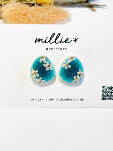 オリベグリーン 花 キラキラ 春 美濃焼タイル ピアス 花 イヤリング タイル 可愛い タイルピアス 小花