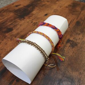 ★未使用品★ブレスレット ミサンガ 3点セット!フリーサイズ。調節可能。どんな手首にもフィットします(*^^*)管理番号③