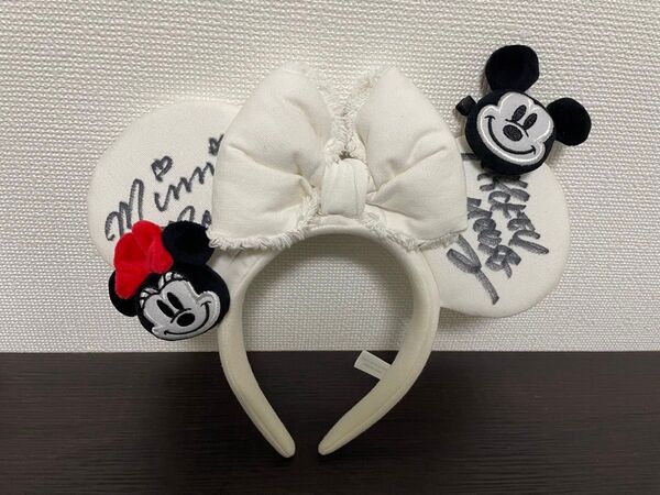 ミッキー ミニー サイン入りカチューシャ ヘアピン ピン留め付き Disney