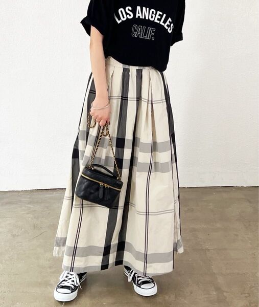 大柄チェックロングスカート
