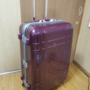 キャリーケース