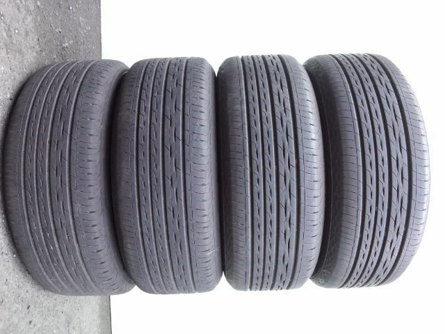 バリ山ラジアル 215/55R16ブリヂストンレグノ BRIDGESTONE REGNO GR-XT 4本 CITROEN C4 PICASSO VWパサート Y34セドグロ W210 AUDI A4 A6