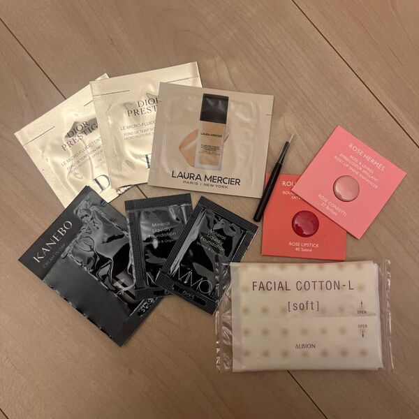 ファンデーション、リップ試供品