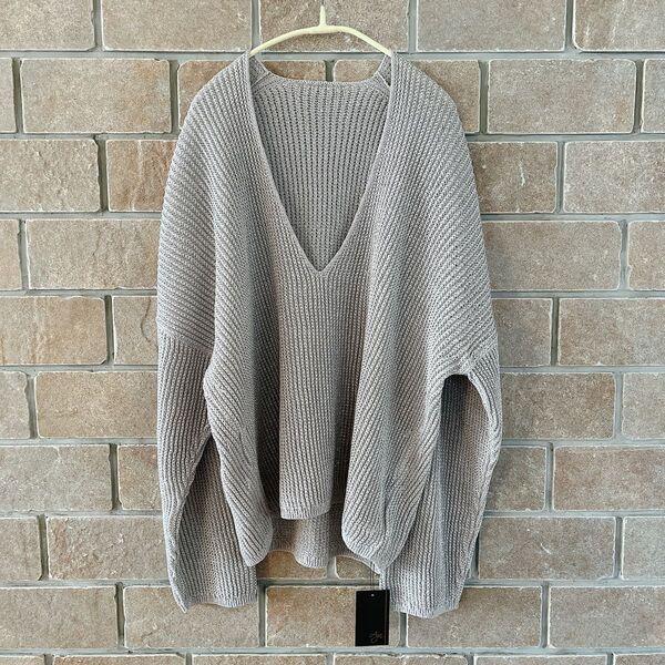 新品 ヤマダヤ Aga アーガ ラメニット Vネック ニット 9号
