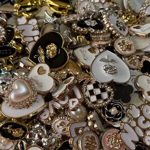 カスタムデコパーツ貼り付け